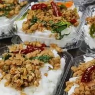 พี่เล็กผักบ้าน พี่เล็กกับข้าวตามสั่ง