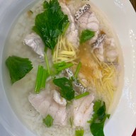 เมนูของร้าน ข้าวต้มปลา164สาขาบางแสน Fish porridge 164 Bangsaen