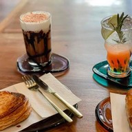 Easternglass Coffee X CHARLIE'S SANDWICH บางแค