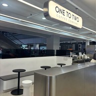 1:2 coffee (1:2 คอฟฟี่) MBK มาบุญครอง