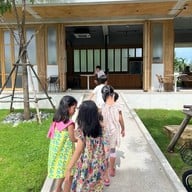 The Season Resort ที่พักติดทะเล