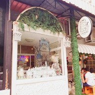 หน้าร้าน Caturday cat cafe