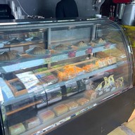 H Cafe Happy Place อมตะนคร