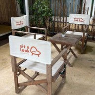 Sit a look cafe'