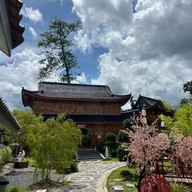 Guzzu Cafe And Bistro