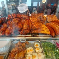 ปินกี่ Pin Kee One Bangkok