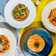 Coffee & Curry Puffs - ศรีนครินทร์ ศรีนครินทร์