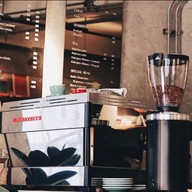 Urban Koffee หัวหลาง