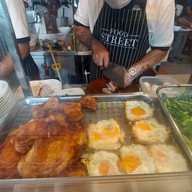 ปินกี่ Pin Kee One Bangkok