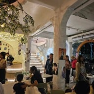 Meekhun Dessert Cafe บรรทัดทอง