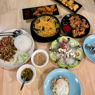 ฆเณสวน คาเฟ่ มหาราช