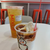 Mixue THE SCENE TOWN IN TOWN