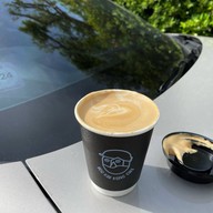 Yoo Kab Kong Cafe’ - อยู่กับก๋ง คาเฟ่