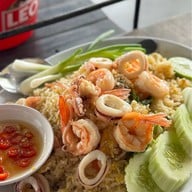 เฉลิมบุรี At Sriracha