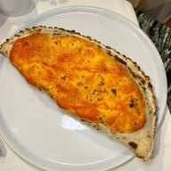 Cetara pizza สีลม