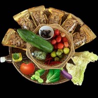 กากหมูเจียวร้านน้องแฝด& ส้มตำ