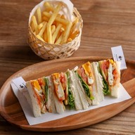 Brainwake Cafe Ploenchit - Shama