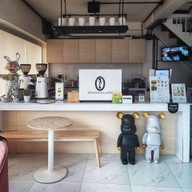 บรรยากาศ Curve Coffee & Bar