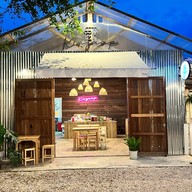 กินแซ่บ คาเฟ่ -