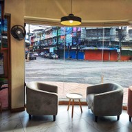 บรรยากาศ Curve Coffee & Bar