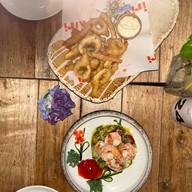 KIRI burger & grill kata