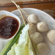 ครัวถั่วแระ ก๋วยเตี๋ยวต้มยำ ข้าวหมูแดง ข้าวหมูกรอบ กาแฟสด เลี่ยงเมืองนนทบุรี สนามบินน้ำ