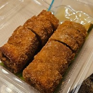 บ้านกล้วยและไข่