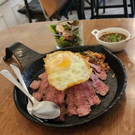 Yu Baan Eatery อยู่บ้าน อีทเทอรี่ ซอยอารีย์