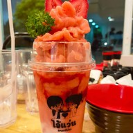 น้ำผลไม้ปั่นสมูทตี้ ใช้เนื้อผลไม้เน้นๆ (ร้านไอ้แว่นชาบู&ปิ้งย่าง) สวนหลวง