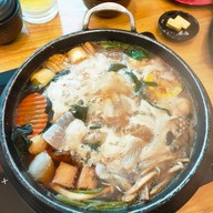 น้ำผลไม้ปั่นสมูทตี้ ใช้เนื้อผลไม้เน้นๆ (ร้านไอ้แว่นชาบู&ปิ้งย่าง) สวนหลวง