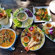 ครัวรุ่งแจ้ง @ เจ้าพระยา บ้านรุน