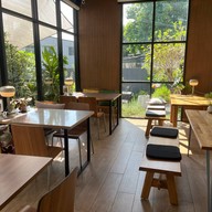 Maison au Milieu