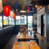 Sekai No Yamachan The Manon Sukhumvit 39