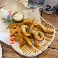 เมนูของร้าน KIRI burger & grill kata