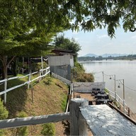 ชาฟินน์คาเฟ่