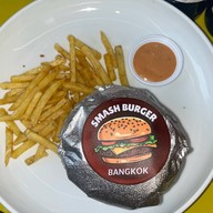 เมนูของร้าน Smash burger บางรัก