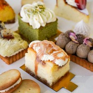 Cake by Ayaka