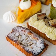 Cake by Ayaka