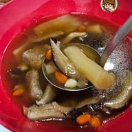 ร้านอาหารเจ้จ้อน