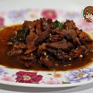 ร้านอาหารเจ้จ้อน