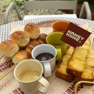 เมนูของร้าน HOMEY HOME CAFE สันติธรรม
