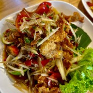 ส้มตำเจ๊แต๋น เจ๊แต๋น