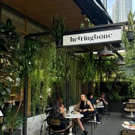 Herringbone ทองหล่อ