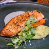 ดอน จิโอเวนนี Centara Grand @ Central Plaza Ladprao