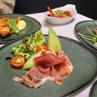 ดอน จิโอเวนนี Centara Grand @ Central Plaza Ladprao