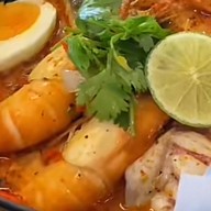 ก๋วยเตี๋ยวต้มยำกุ้งแม่น้ำไข่ออนเซ็น ฮาลาล ลาดพร้าว96