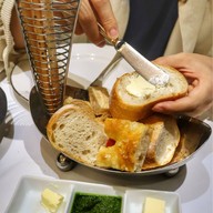 ดอน จิโอเวนนี Centara Grand @ Central Plaza Ladprao