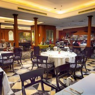 ดอน จิโอเวนนี Centara Grand @ Central Plaza Ladprao