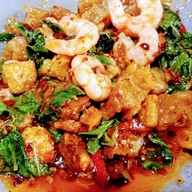 จ๊ะเอ๋ อาหารตามสั่ง-ข้าวมันไก่ในซอย