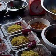 บ้านบะหมี่ หลังอีซูซุ